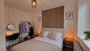 Photo 1- click for photo gallery